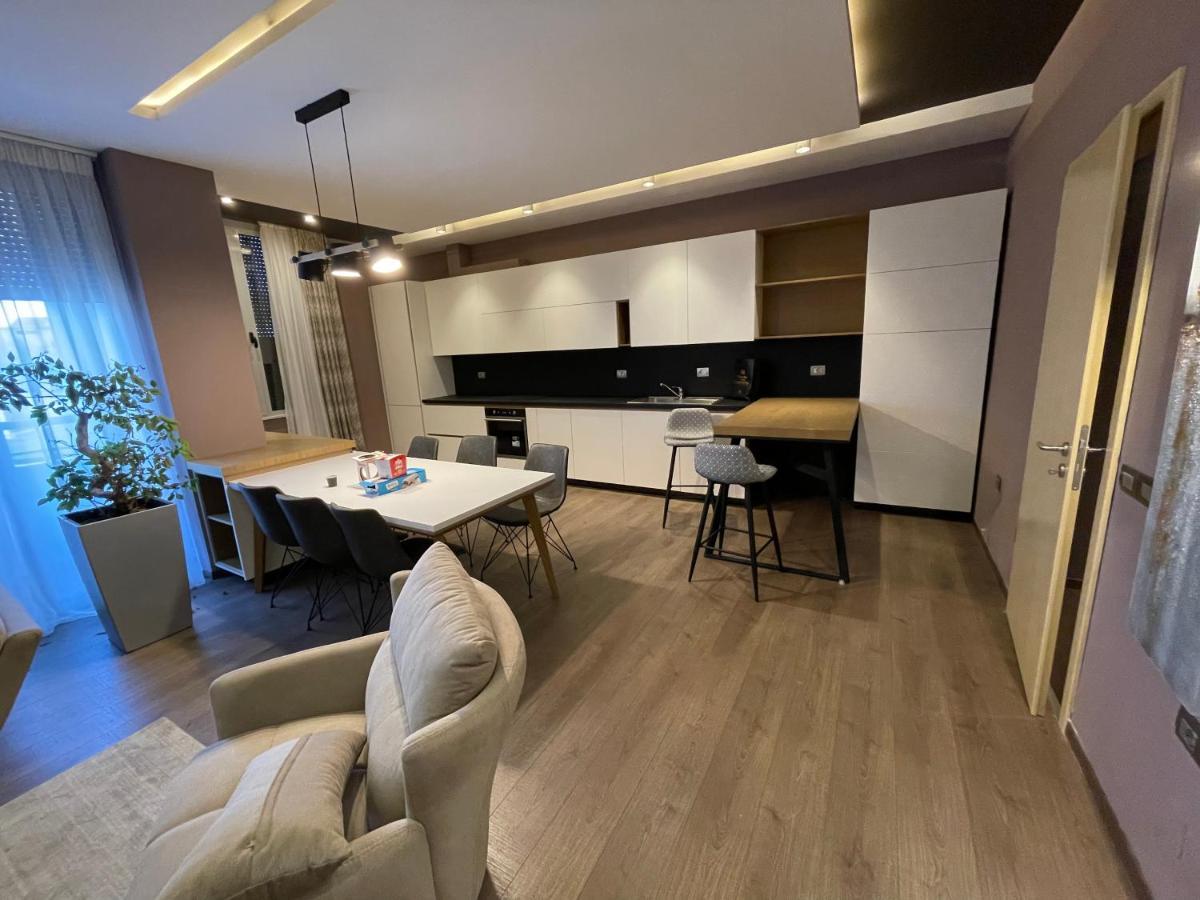 Mak Apartments Tirana Esterno foto
