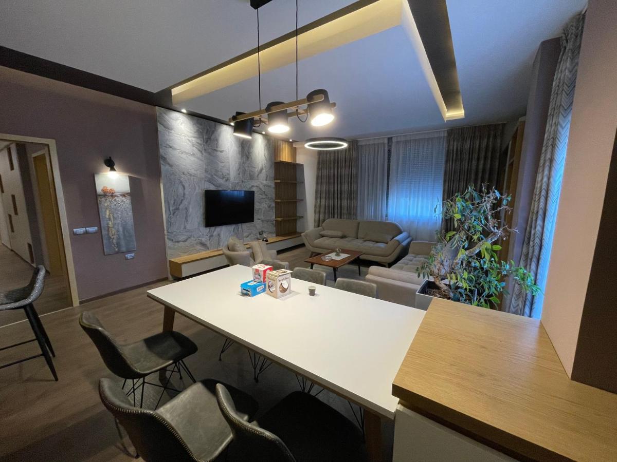Mak Apartments Tirana Esterno foto